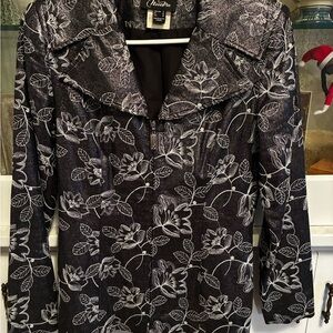 Nueva Black Sparkly Collared Blazer Jacket w/Silver Embroidered Floral Detail